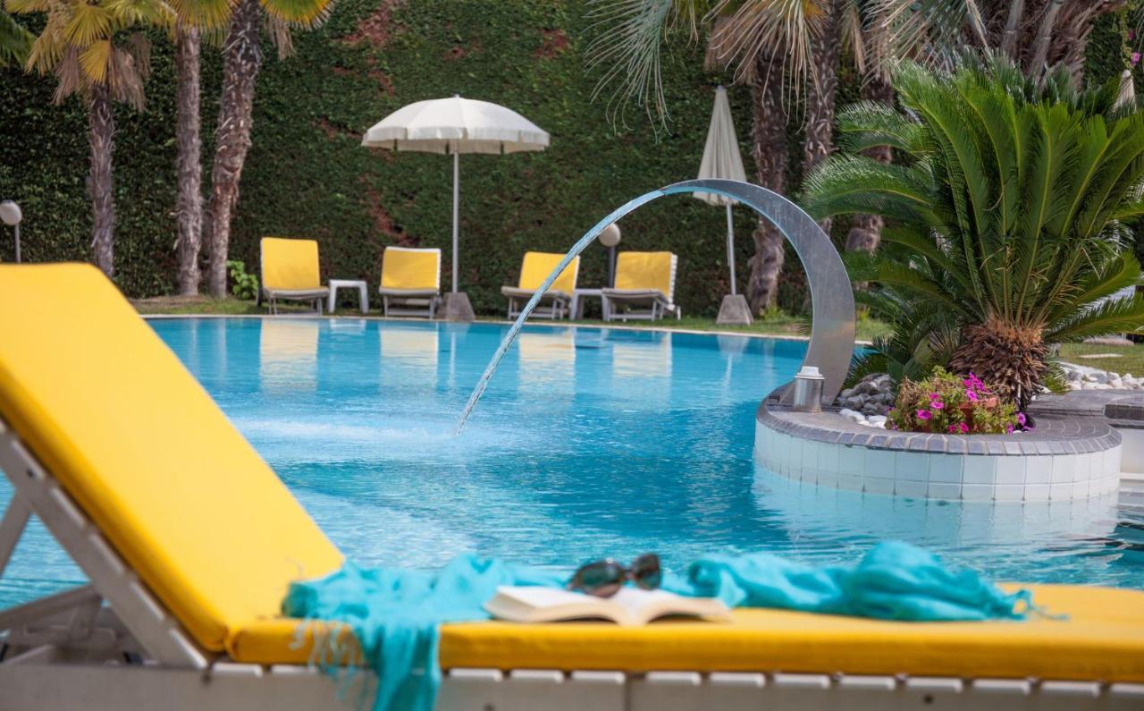 Hotel Terme Salus Абано Терме Екстериор снимка